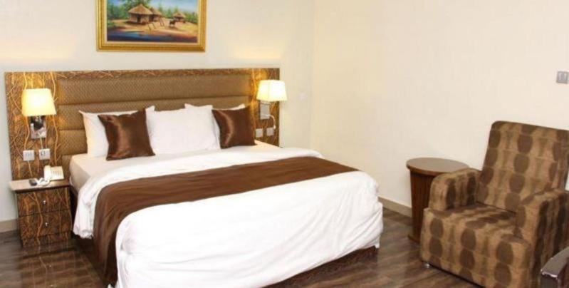E-Suite Hotel Abuja Exterior photo