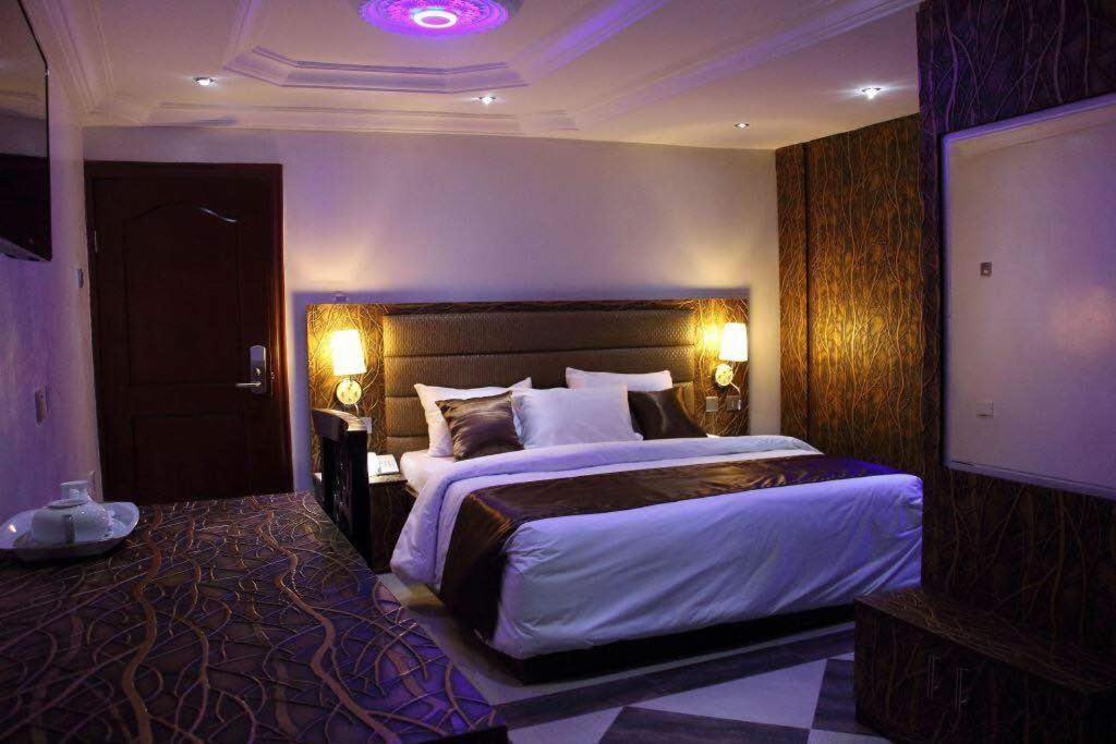 E-Suite Hotel Abuja Exterior photo